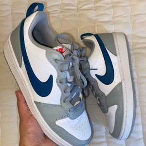 Nike Sneakers kids Size 5